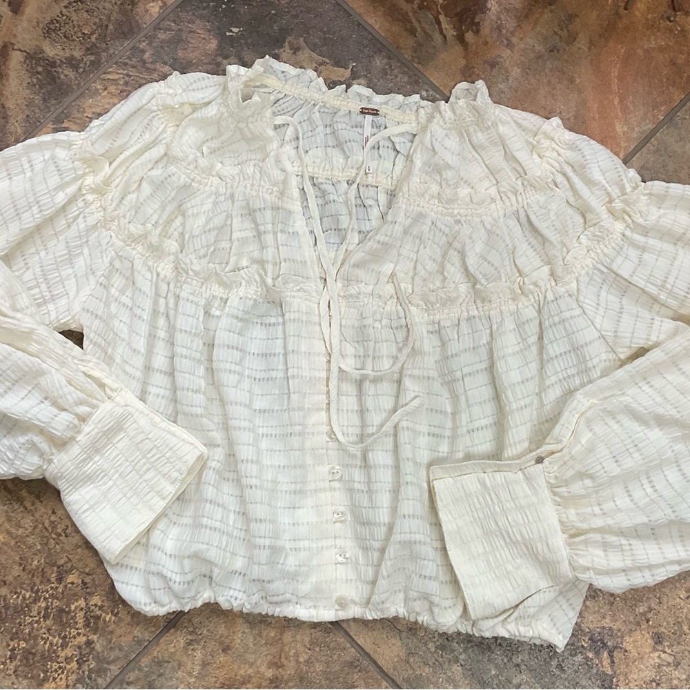 Free People ivory, vintage style blouse, size small, NWT
